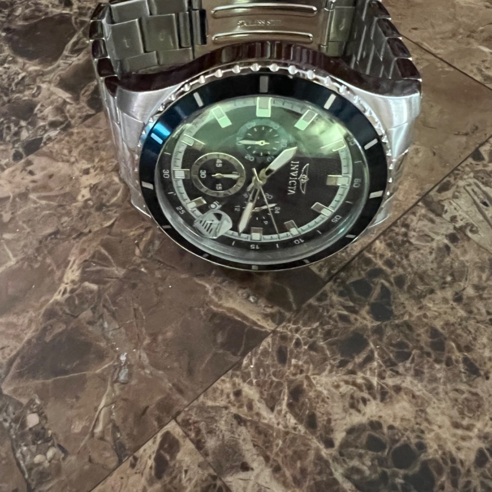 Men Invicta - Picture 2 of 2